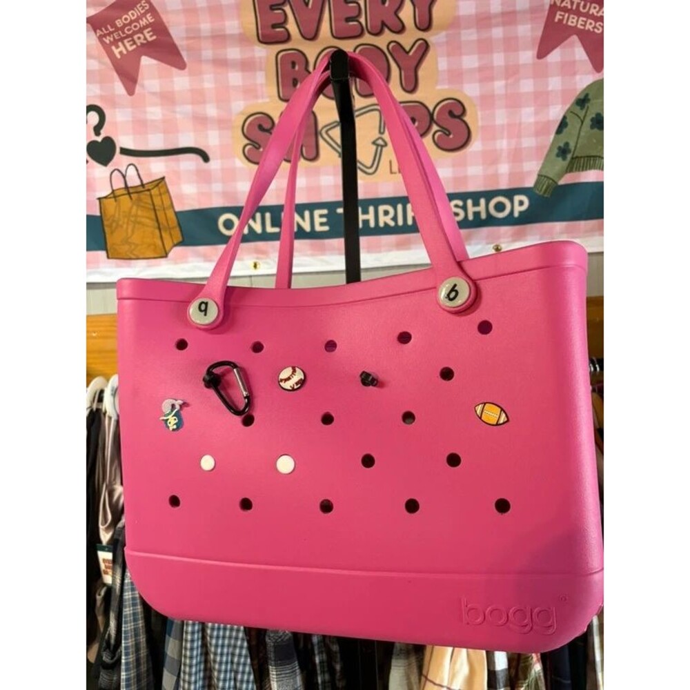 BOGG bag with zipper pockets and charms pink